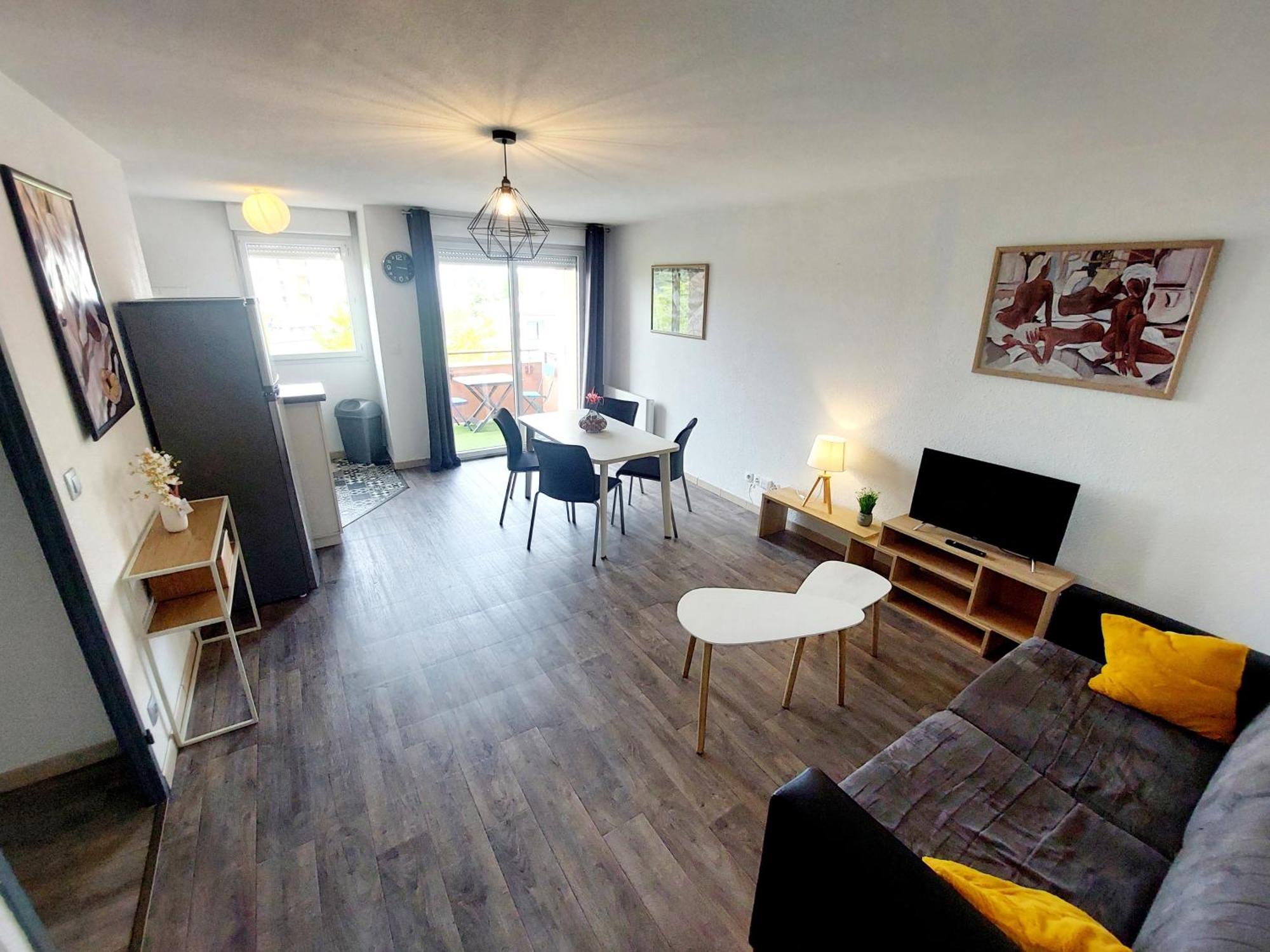 Le Montauriol - Logement Avec Terrasse - Piscine -Tennis - Place De Parking Privee Lägenhet Montauban Exteriör bild