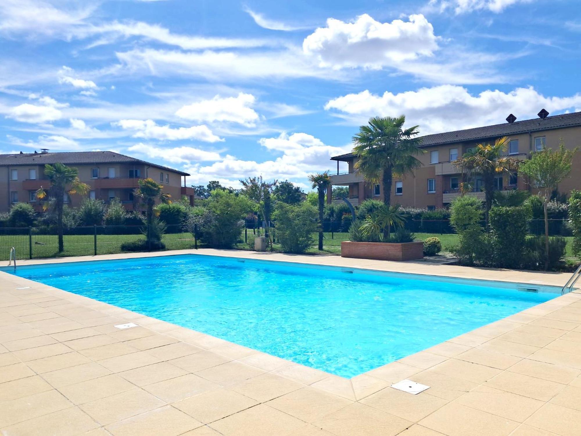 Le Montauriol - Logement Avec Terrasse - Piscine -Tennis - Place De Parking Privee Lägenhet Montauban Exteriör bild