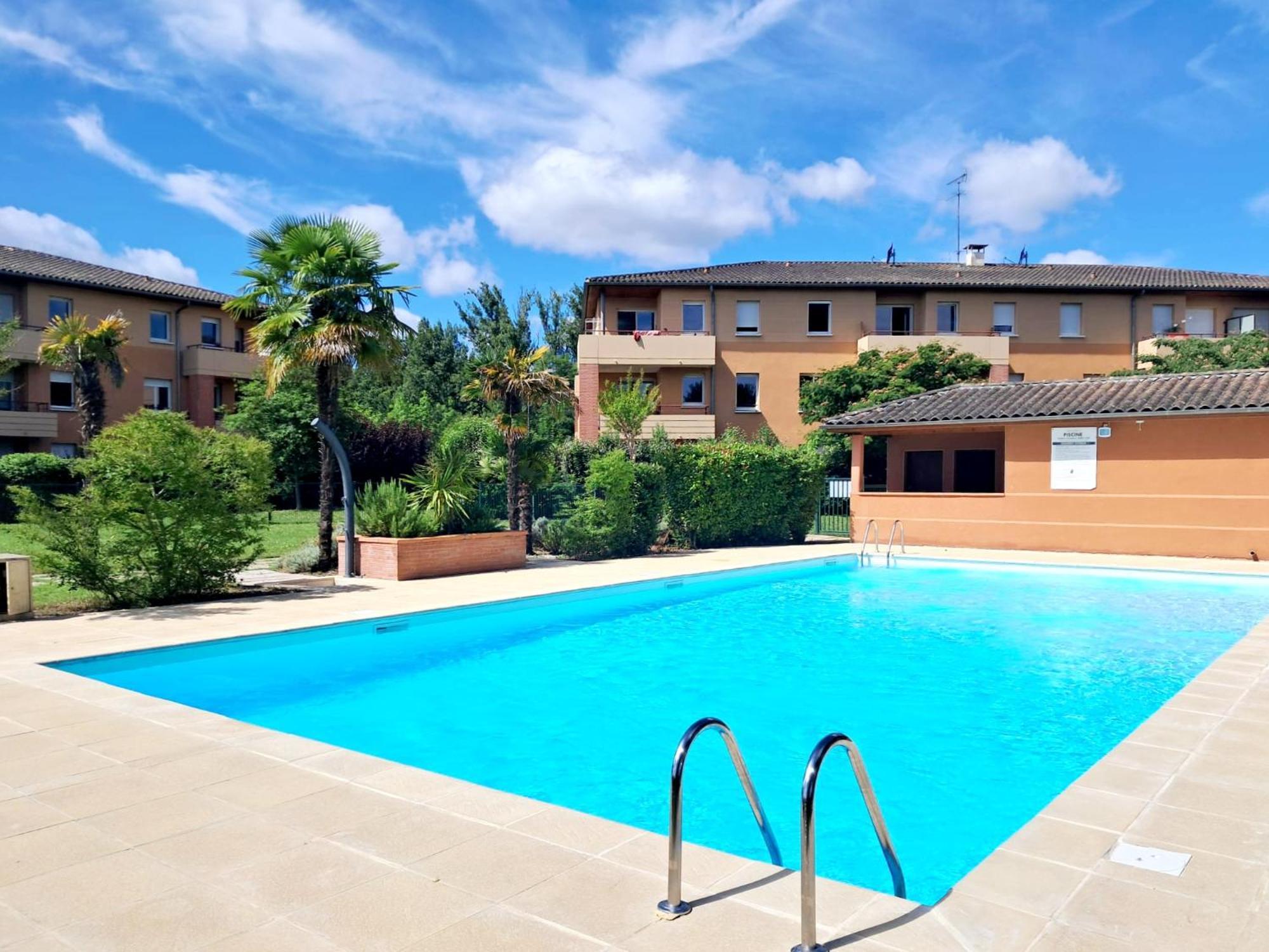 Le Montauriol - Logement Avec Terrasse - Piscine -Tennis - Place De Parking Privee Lägenhet Montauban Exteriör bild